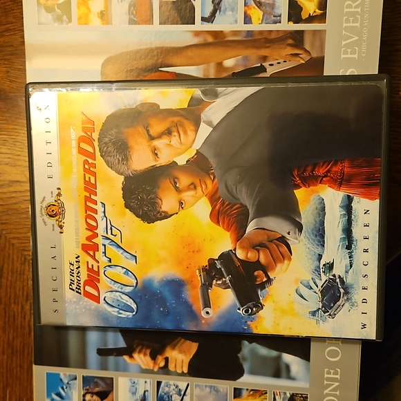Die Another Day 007 DVD Special Edition Widescreen - Picture 5 of 8